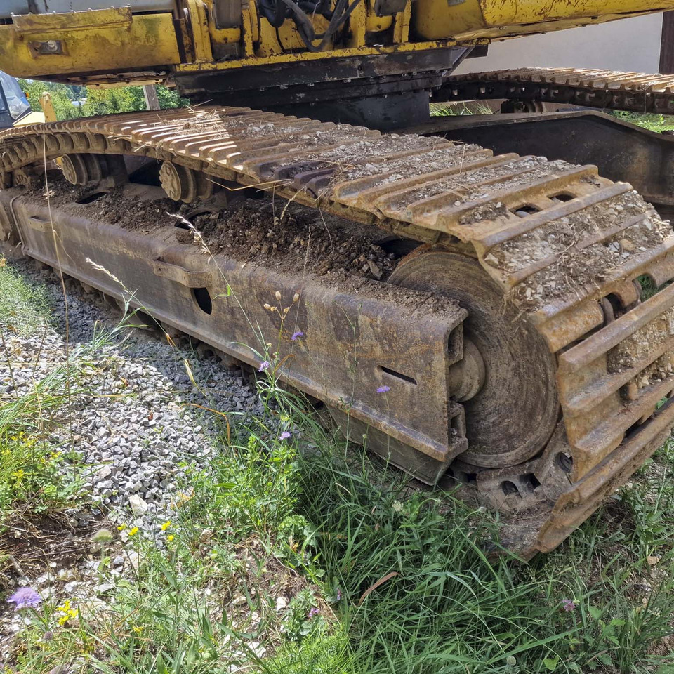 Máy xúc bánh xích New Holland Kobelco E215: hình 11