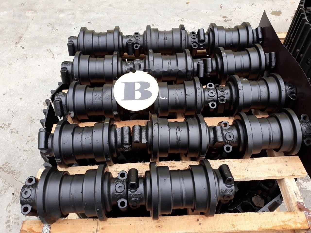 - Bánh lăn cho Máy xúc: hình 5 - Bánh lăn cho Máy xúc: hình 5