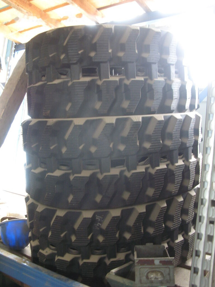 TAERYUK YB370X107X41 - Bánh lăn cho Máy xúc: hình 1 TAERYUK YB370X107X41 - Bánh lăn cho Máy xúc: hình 1