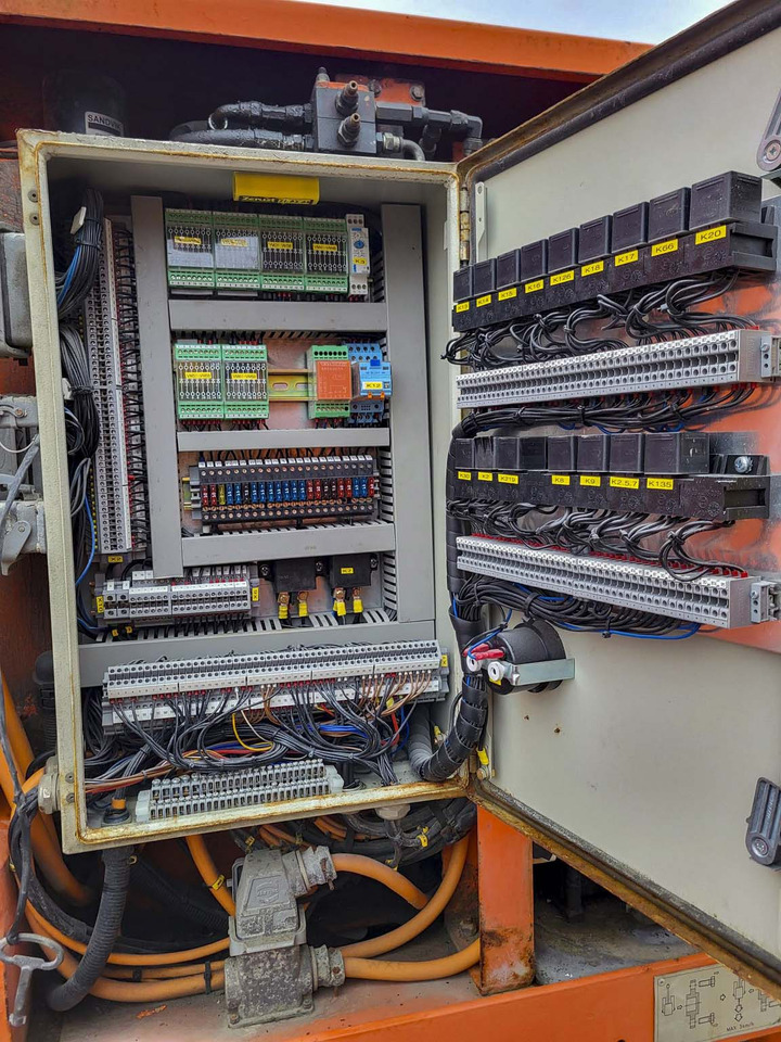 Tamrock Ranger 500-2 - Giàn khoan: hình 4 Tamrock Ranger 500-2 - Giàn khoan: hình 4