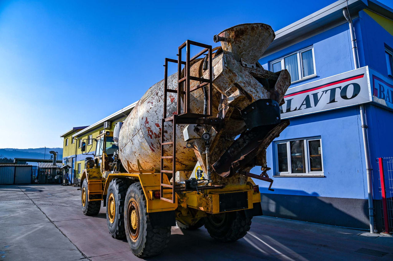 VOLVO A25C 6X6 - Xe trộn bê tông: hình 5 VOLVO A25C 6X6 - Xe trộn bê tông: hình 5