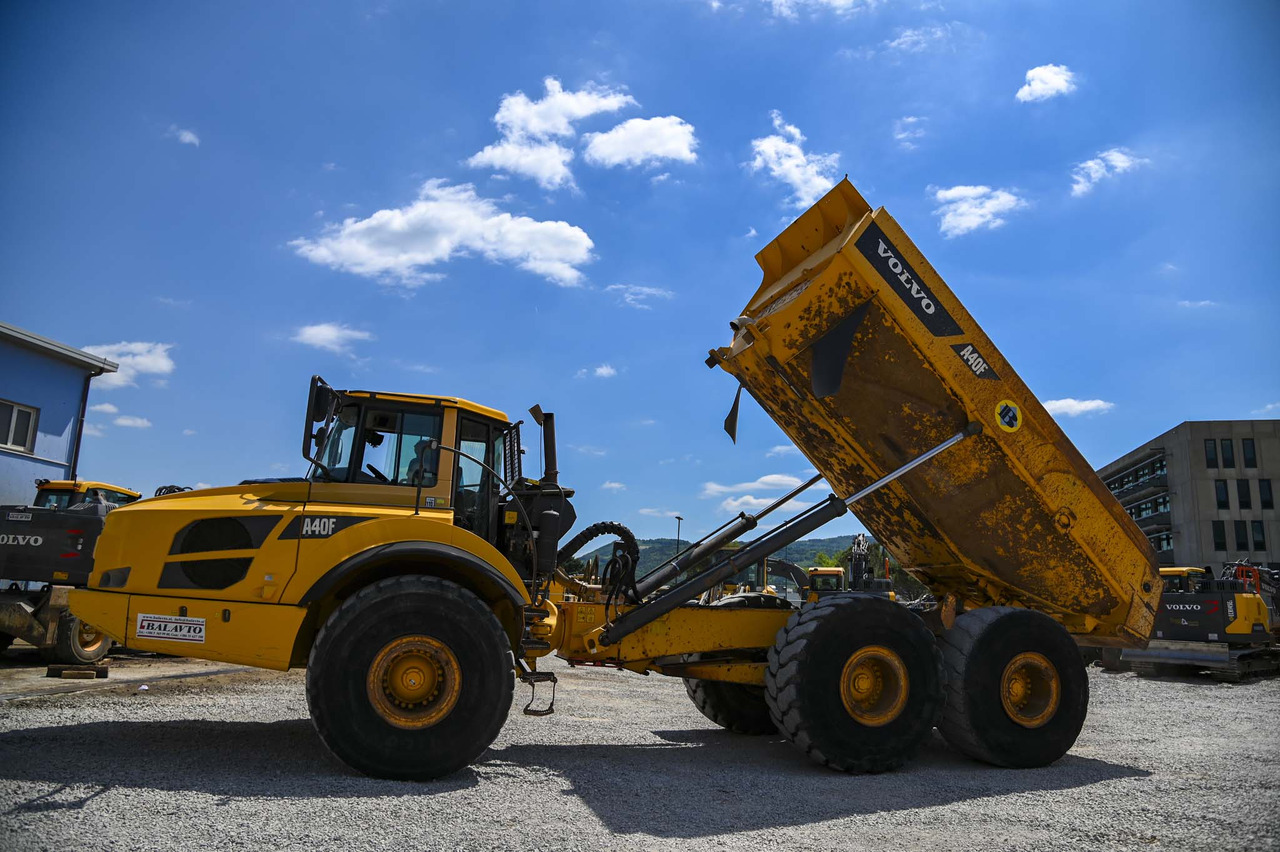 Xe ben đổ có khớp nối VOLVO A40F: hình 39