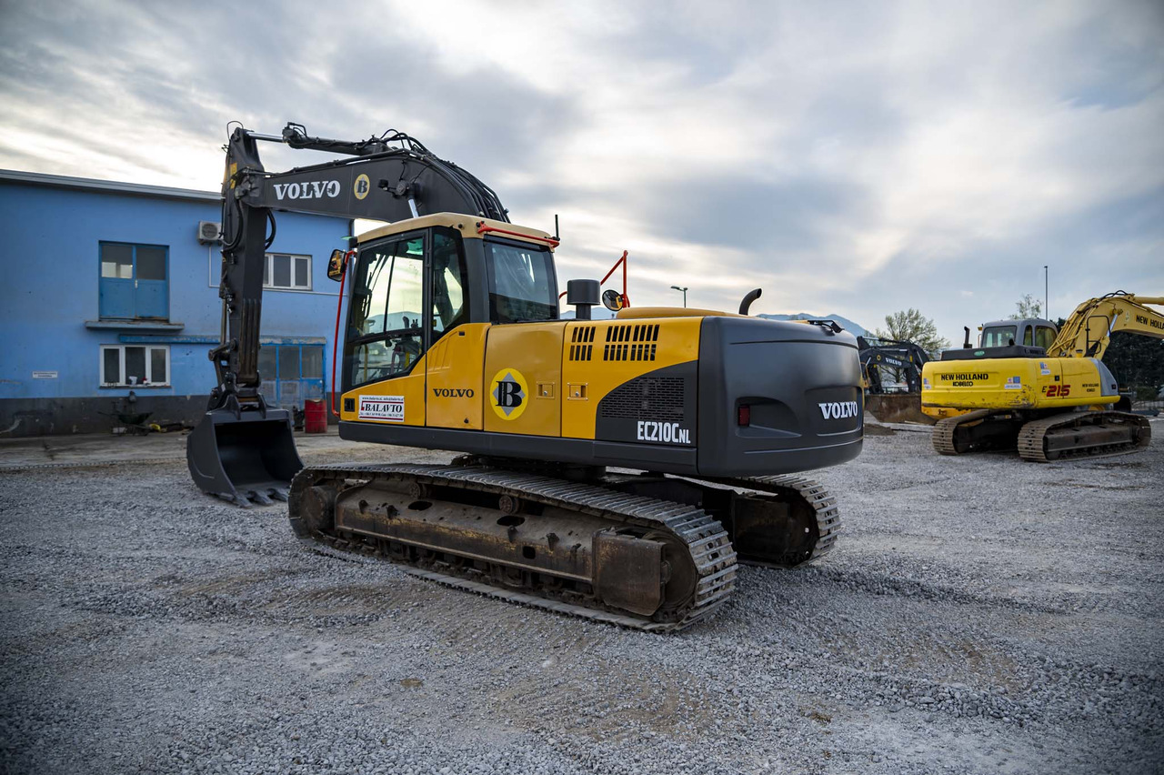 VOLVO EC210CNL - Máy xúc bánh xích: hình 4 VOLVO EC210CNL - Máy xúc bánh xích: hình 4