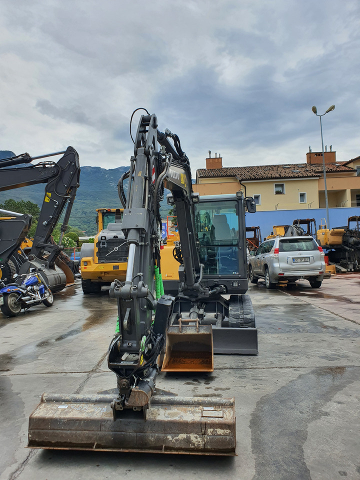 VOLVO EC60E - Máy xúc mini: hình 4 VOLVO EC60E - Máy xúc mini: hình 4