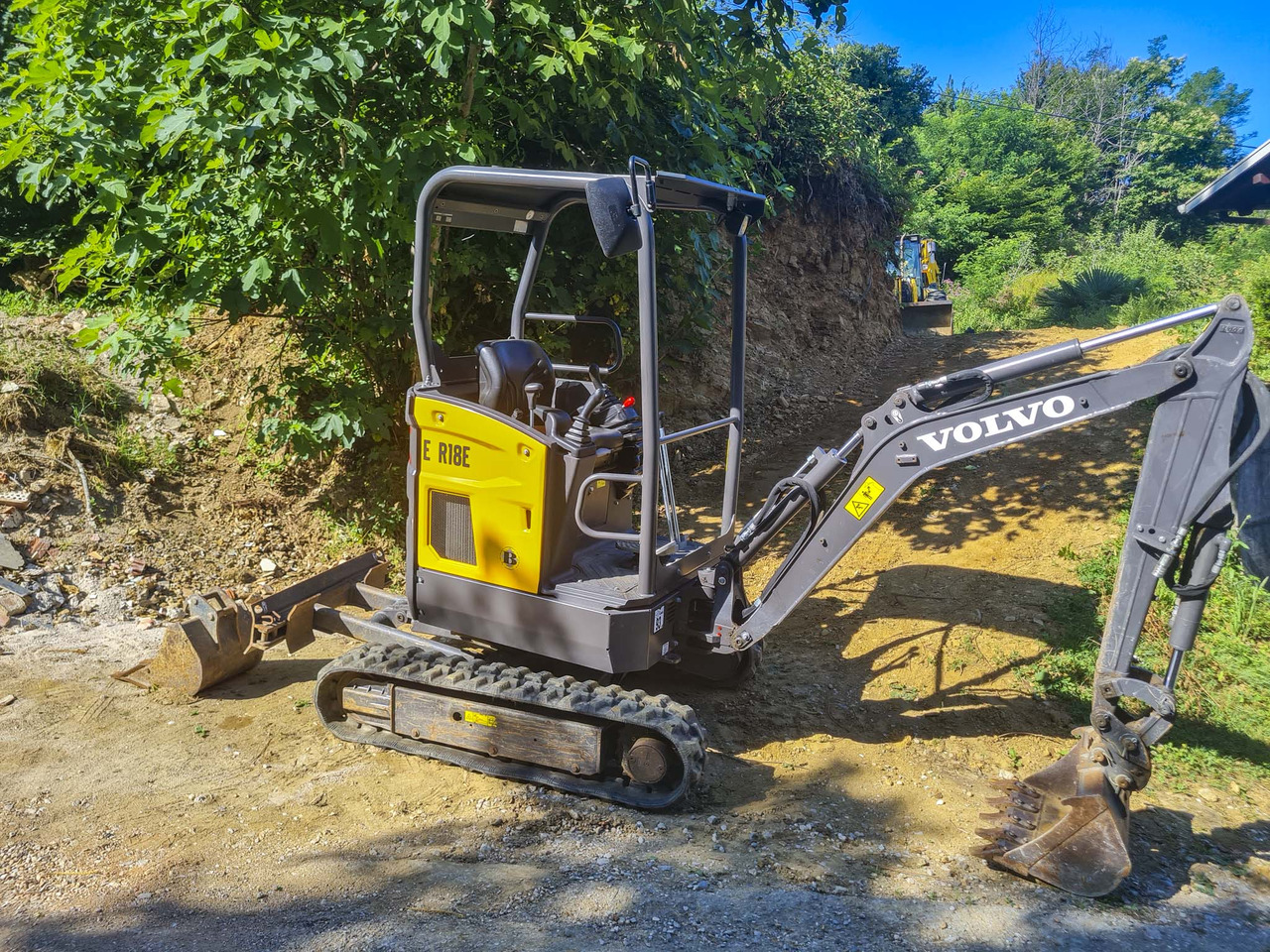 VOLVO ECR18E - Máy xúc mini: hình 4 VOLVO ECR18E - Máy xúc mini: hình 4