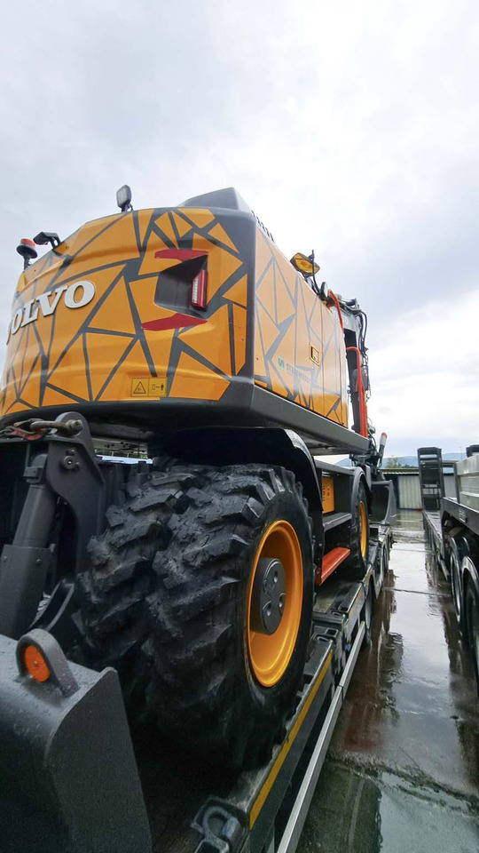 VOLVO EWR150E - Máy xúc bánh lốp: hình 5 VOLVO EWR150E - Máy xúc bánh lốp: hình 5