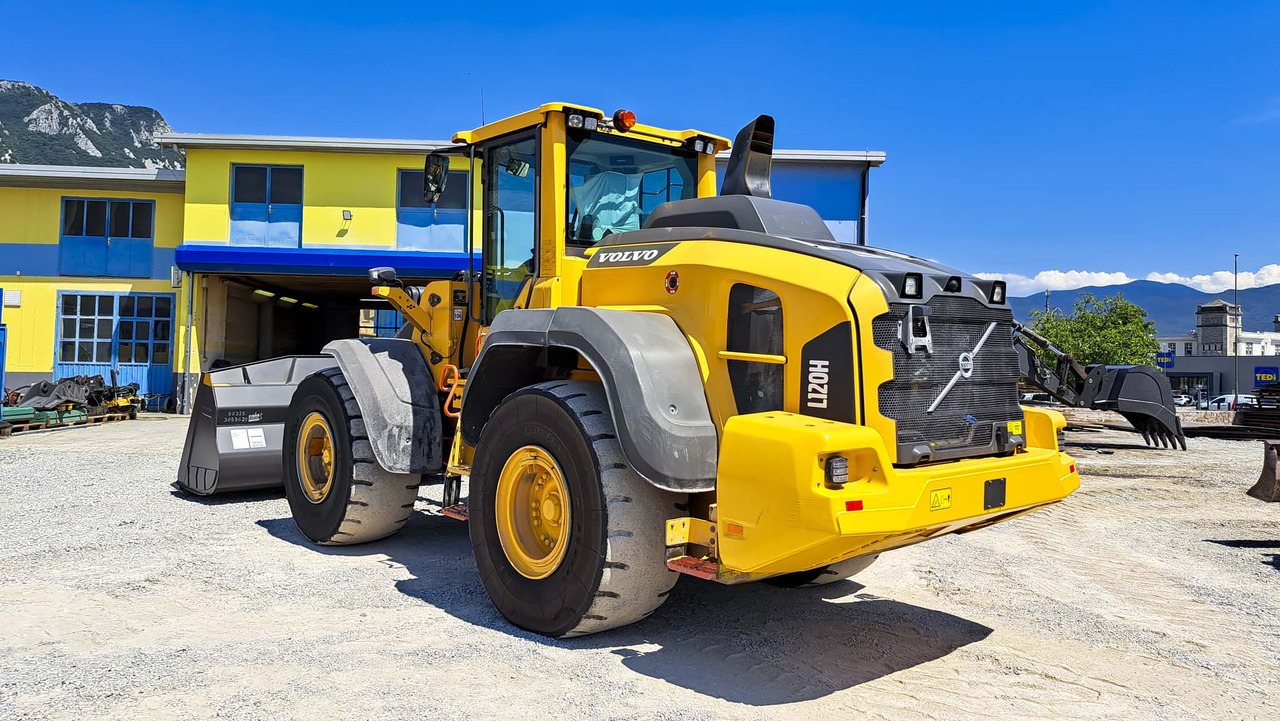 VOLVO L120H - Máy xúc lật bánh lốp: hình 5 VOLVO L120H - Máy xúc lật bánh lốp: hình 5
