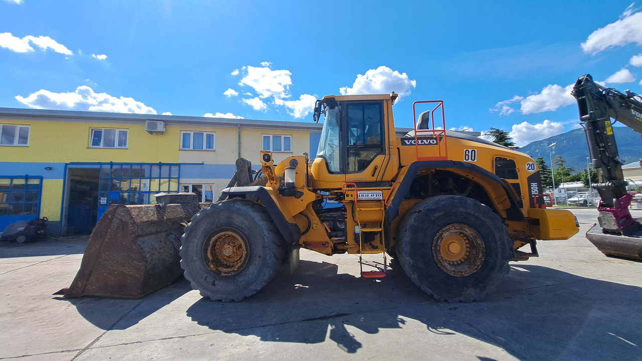 VOLVO L150H - Máy xúc lật bánh lốp: hình 1 VOLVO L150H - Máy xúc lật bánh lốp: hình 1