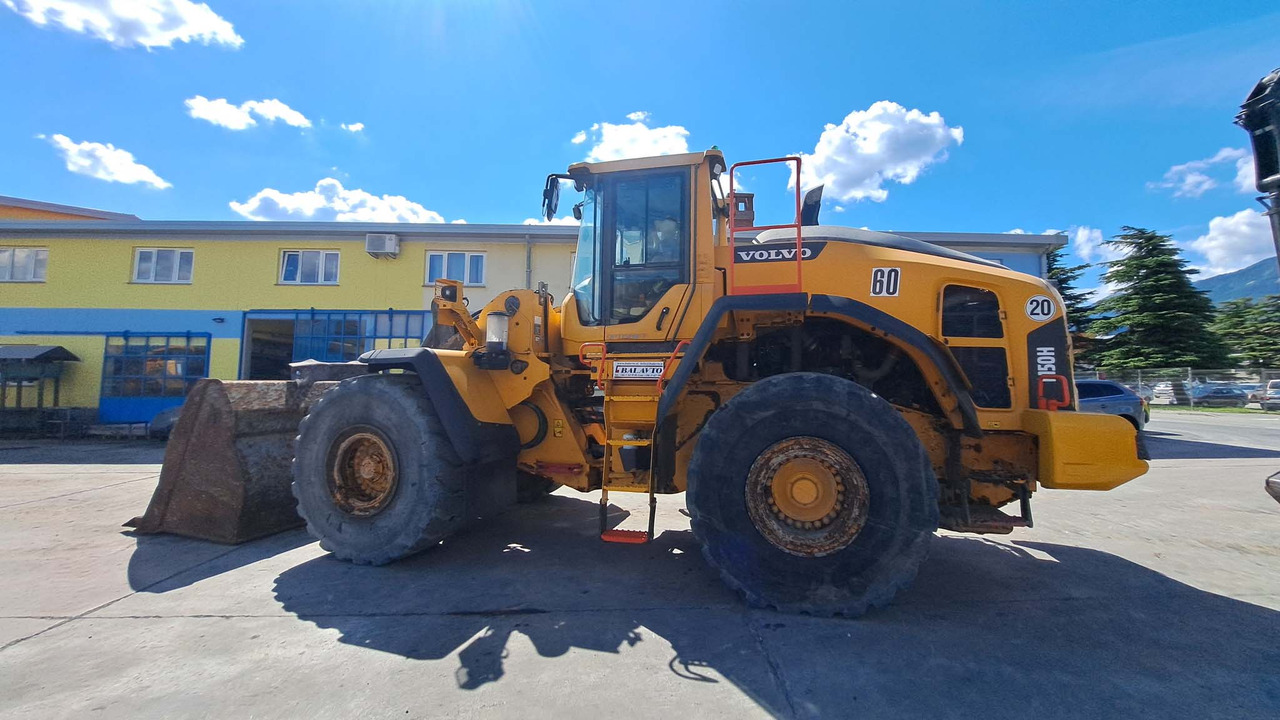 VOLVO L150H - Máy xúc lật bánh lốp: hình 3 VOLVO L150H - Máy xúc lật bánh lốp: hình 3
