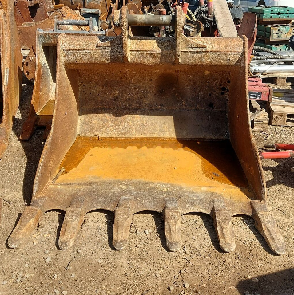 VTN Digging bucket 1500 mm - Gầu máy xúc: hình 1 VTN Digging bucket 1500 mm - Gầu máy xúc: hình 1