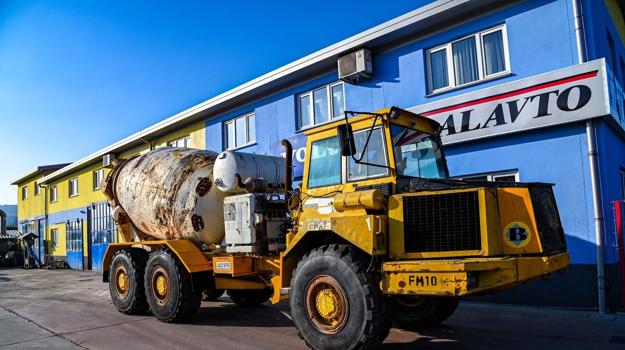 Volvo A25C 6X6 - Xe trộn bê tông: hình 3 Volvo A25C 6X6 - Xe trộn bê tông: hình 3