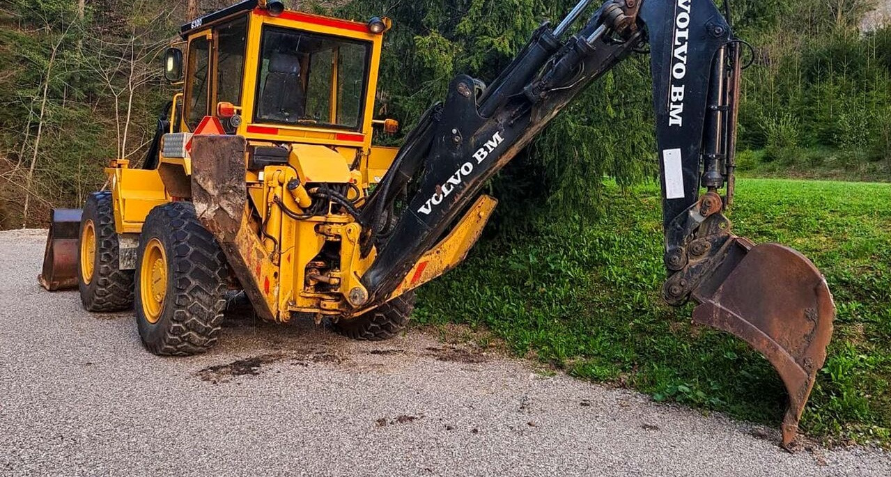 Volvo BM6300 - Máy xúc trước múc sau: hình 1 Volvo BM6300 - Máy xúc trước múc sau: hình 1