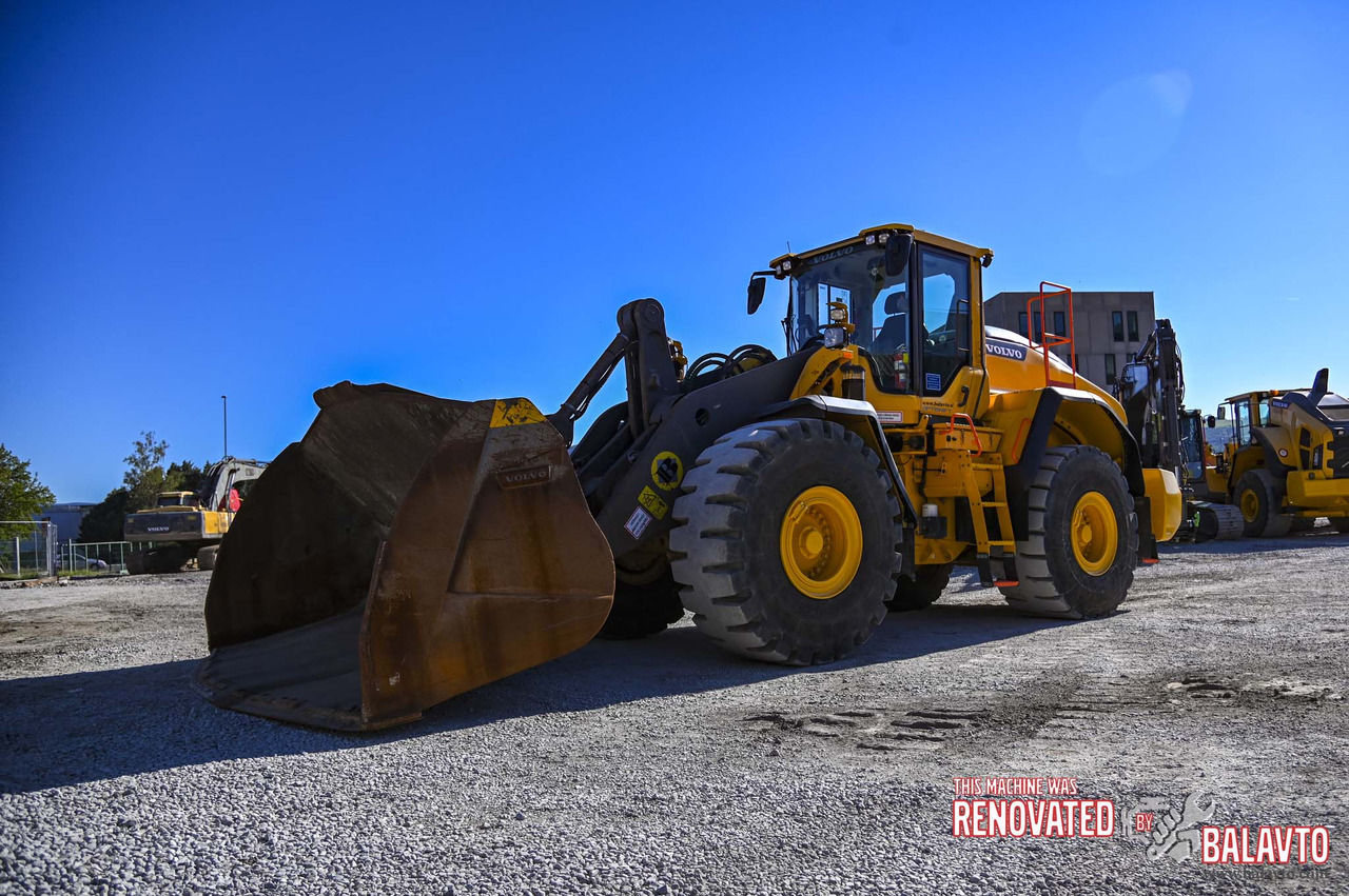 Volvo L180H - Máy xúc lật bánh lốp: hình 1 Volvo L180H - Máy xúc lật bánh lốp: hình 1