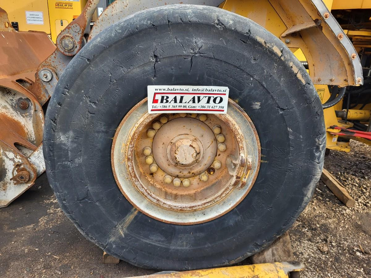 Volvo rims - Vành cho Máy xúc lật: hình 1 Volvo rims - Vành cho Máy xúc lật: hình 1