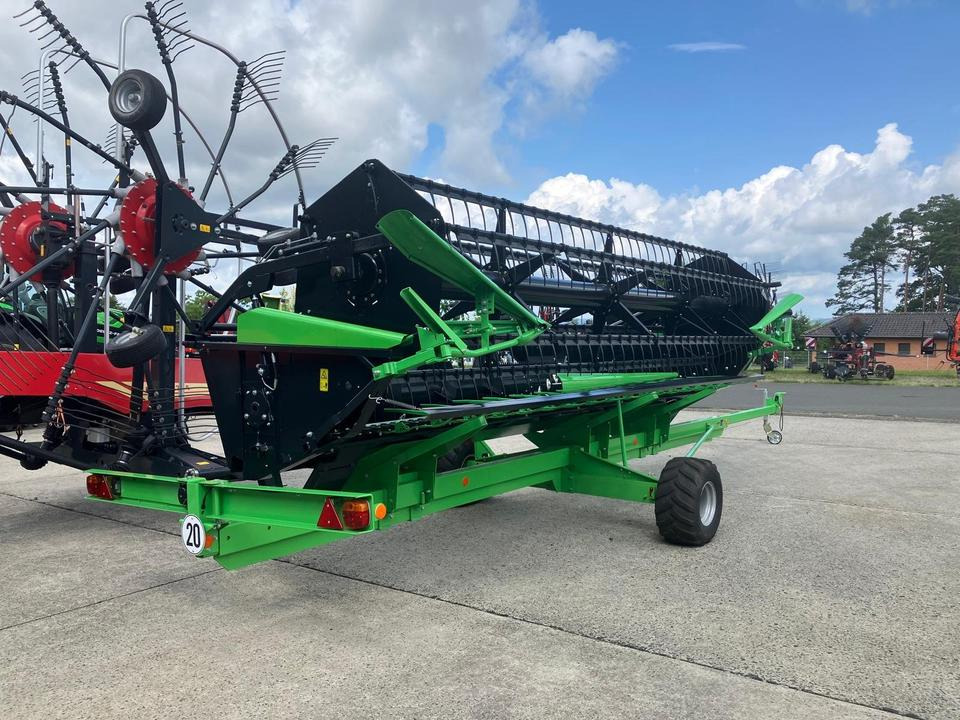 Deutz Fahr Schneidwerk DH540A inkl Schneidwerkwagen Mähdrescher - Máy gặt liên hợp: hình 1 Deutz Fahr Schneidwerk DH540A inkl Schneidwerkwagen Mähdrescher - Máy gặt liên hợp: hình 1