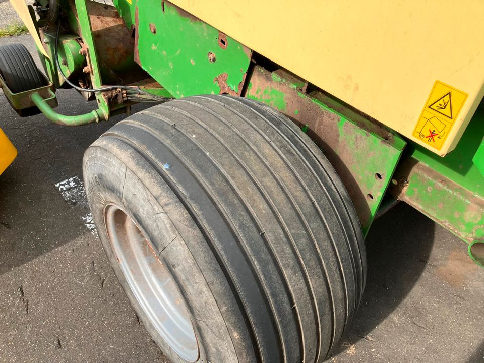 Krone Rundballenpresse VP 1500 MC Schneidwerk Netzbindung - Máy đóng kiện tròn: hình 3 Krone Rundballenpresse VP 1500 MC Schneidwerk Netzbindung - Máy đóng kiện tròn: hình 3