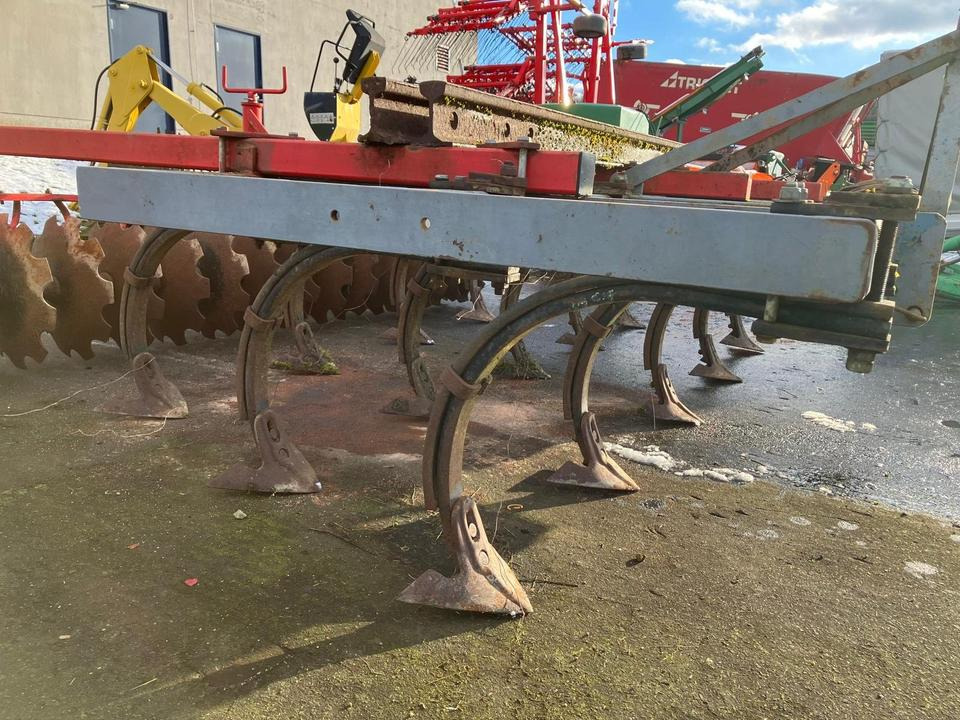 Stoppelgrubber 3m mit Steinsicherung und Scheibenwalze - Máy trồng trọt: hình 3 Stoppelgrubber 3m mit Steinsicherung und Scheibenwalze - Máy trồng trọt: hình 3