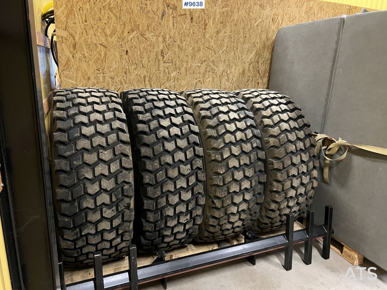 4 Nokian 20.5R25 tires on rims - Bánh xe cho Máy móc xây dựng: hình 2 4 Nokian 20.5R25 tires on rims - Bánh xe cho Máy móc xây dựng: hình 2