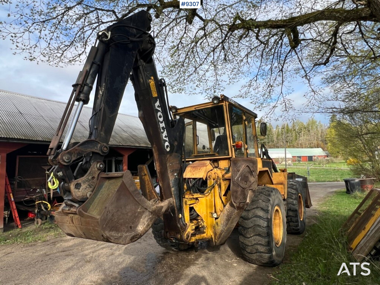 Backhoe loader VOLVO BM 6300 - Máy xúc trước múc sau: hình 5 Backhoe loader VOLVO BM 6300 - Máy xúc trước múc sau: hình 5