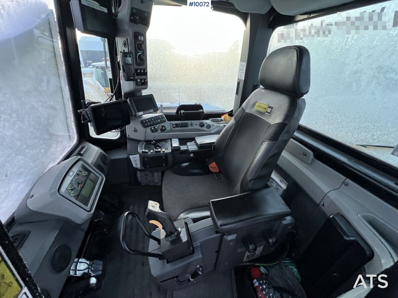 CAT 988 K Wheel Loader with Bucket - Máy xúc lật bánh lốp: hình 3 CAT 988 K Wheel Loader with Bucket - Máy xúc lật bánh lốp: hình 3