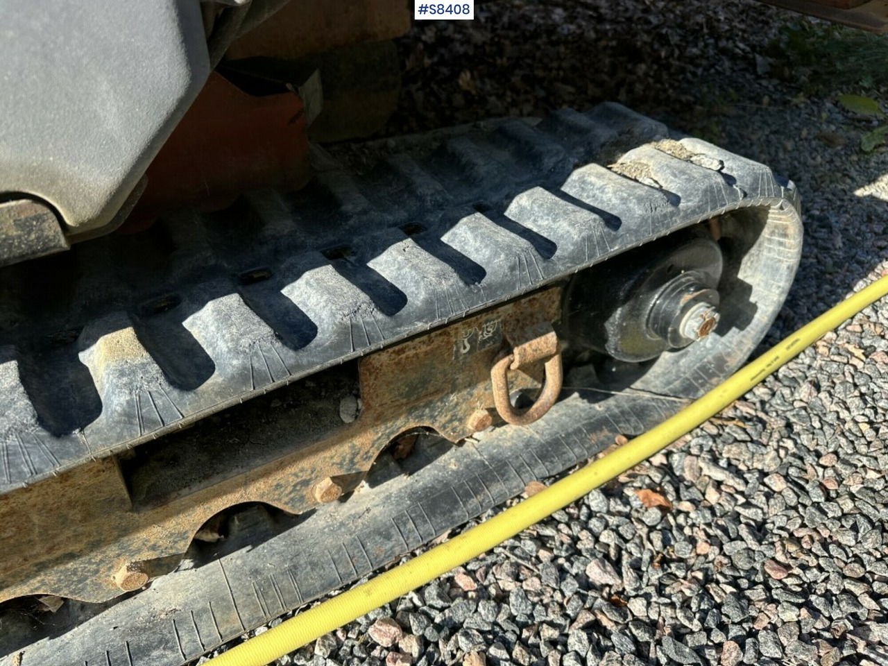 Ditch witch XT850 with Front loader and Backhoe attachment - Máy xúc lật mini bánh xích: hình 4 Ditch witch XT850 with Front loader and Backhoe attachment - Máy xúc lật mini bánh xích: hình 4