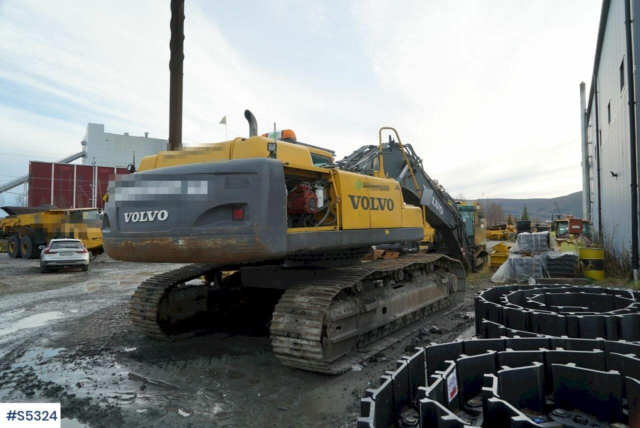 EXCAVATOR Volvo EC460BLC WITH BUCKET - Máy xúc: hình 3 EXCAVATOR Volvo EC460BLC WITH BUCKET - Máy xúc: hình 3