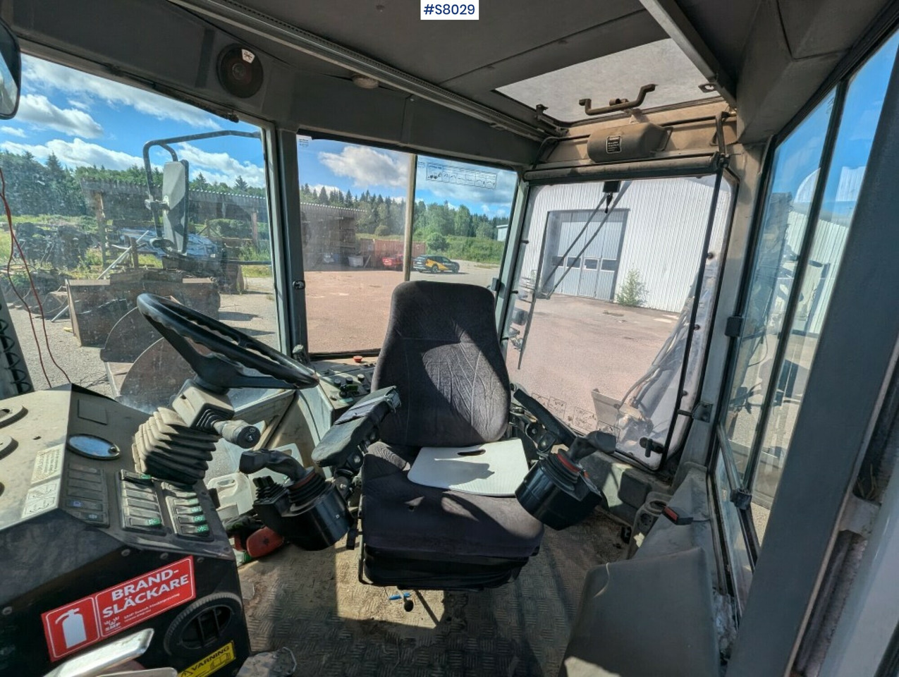 Huddig 1160 Backhoe loader - SEE VIDEO - Máy xúc trước múc sau: hình 5 Huddig 1160 Backhoe loader - SEE VIDEO - Máy xúc trước múc sau: hình 5