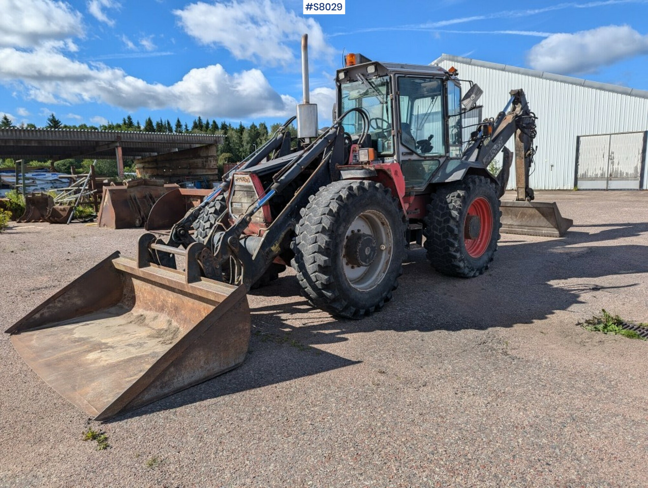 Huddig 1160 Backhoe loader - SEE VIDEO - Máy xúc trước múc sau: hình 1 Huddig 1160 Backhoe loader - SEE VIDEO - Máy xúc trước múc sau: hình 1