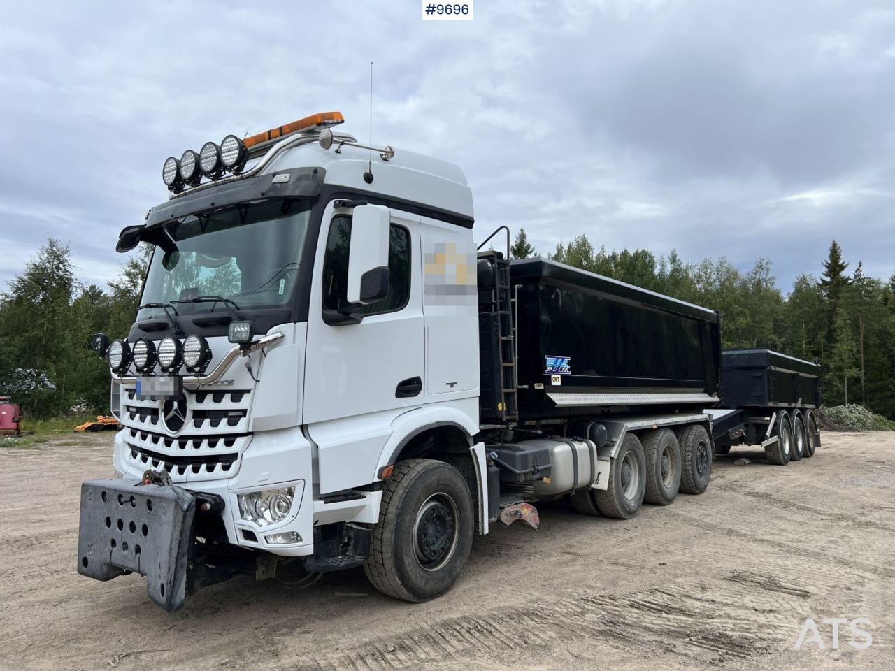 MERCEDES-BENZ AROCS Lastväxlare med 3 axlig tippvagn - Xe tải nâng móc, Rơ moóc ben: hình 1 MERCEDES-BENZ AROCS Lastväxlare med 3 axlig tippvagn - Xe tải nâng móc, Rơ moóc ben: hình 1