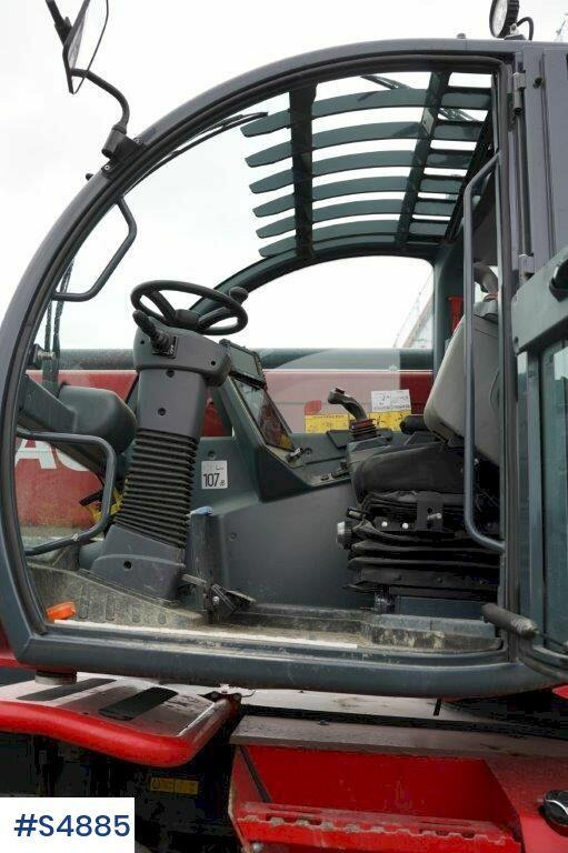 Magni RTH 6,30 SH-M/C Around turning telescopic loader - Xe nhấc hình viễn vọng kính: hình 3 Magni RTH 6,30 SH-M/C Around turning telescopic loader - Xe nhấc hình viễn vọng kính: hình 3
