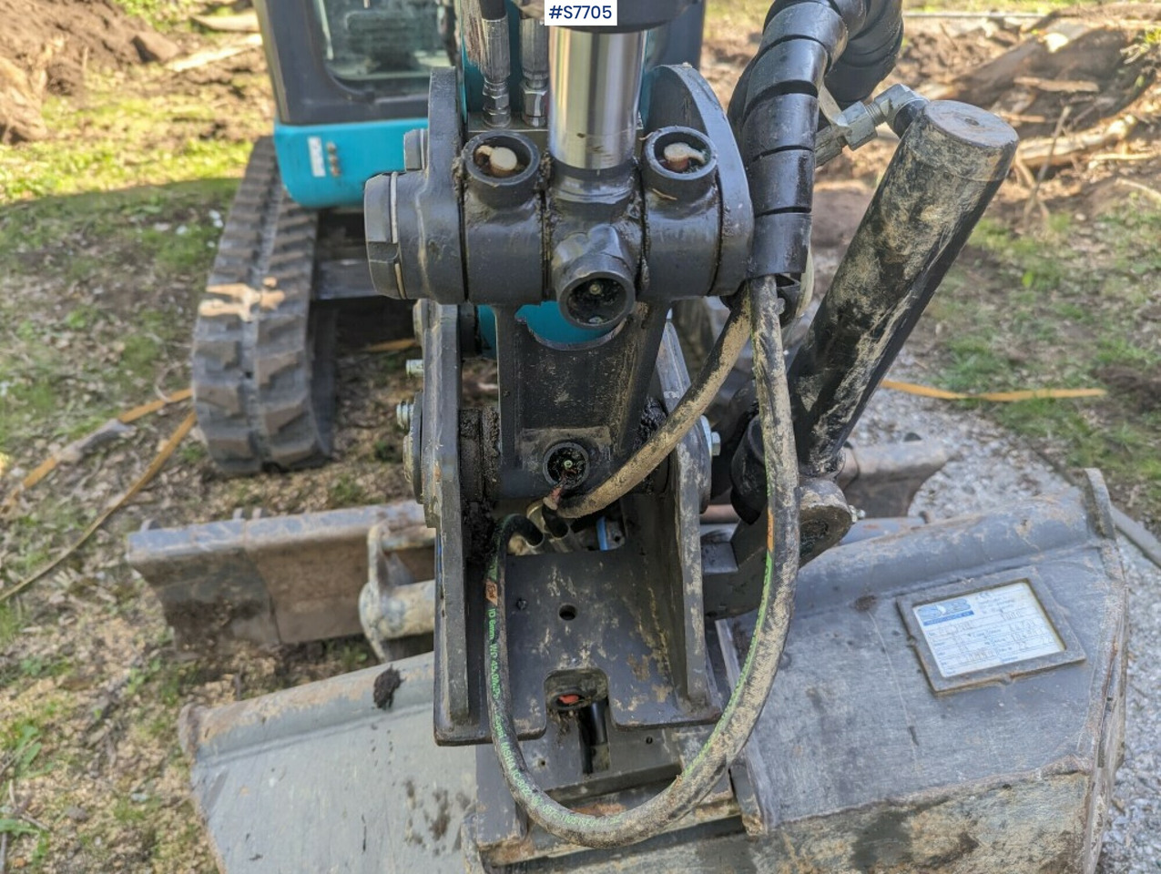 Mini excavator Sunward SWE20F with buckets SEE VIDEO - Máy xúc: hình 5 Mini excavator Sunward SWE20F with buckets SEE VIDEO - Máy xúc: hình 5