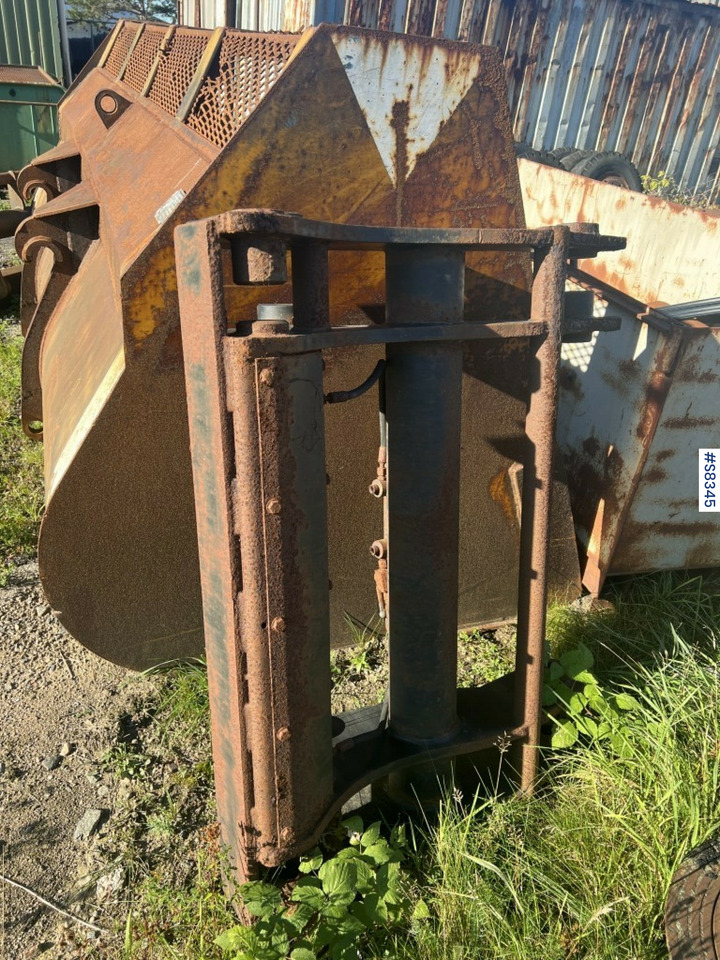 Quick attachment for wheel loader - Large BM - Trang thiết bị xây dựng: hình 2 Quick attachment for wheel loader - Large BM - Trang thiết bị xây dựng: hình 2