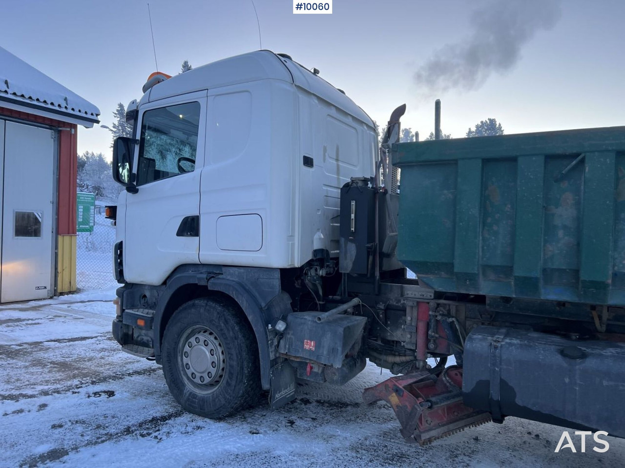 SCANIA R164 Tipper truck with plow equipment (VIDEO) - Xe ben: hình 2 SCANIA R164 Tipper truck with plow equipment (VIDEO) - Xe ben: hình 2