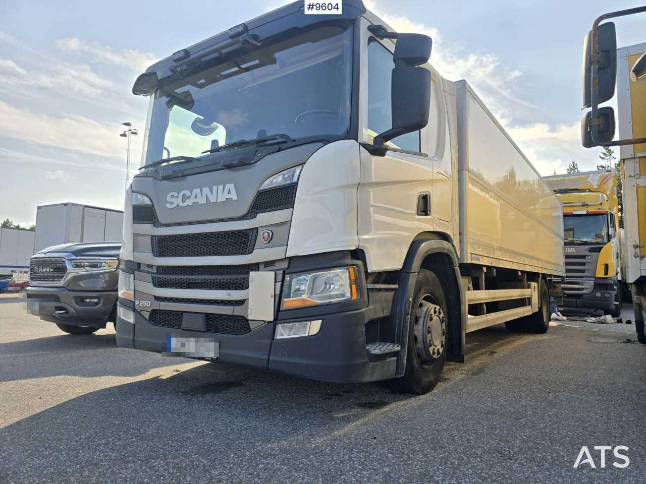 Scania P250 Liftable and lowerable body - Xe tải hộp: hình 1 Scania P250 Liftable and lowerable body - Xe tải hộp: hình 1