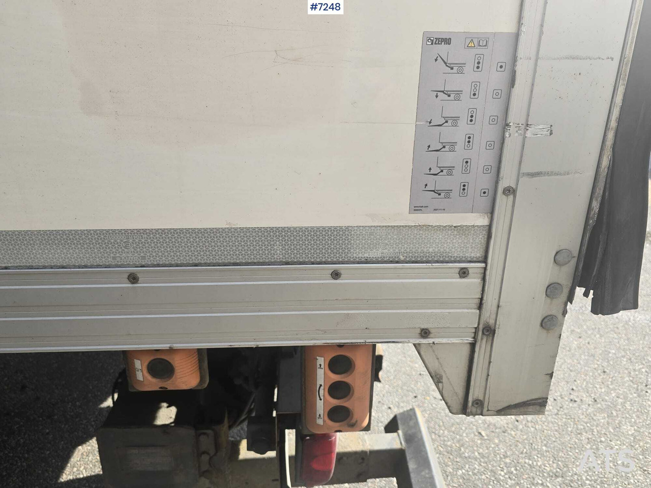 Scania P320 Box truck with tail lift - Xe tải hộp: hình 5 Scania P320 Box truck with tail lift - Xe tải hộp: hình 5