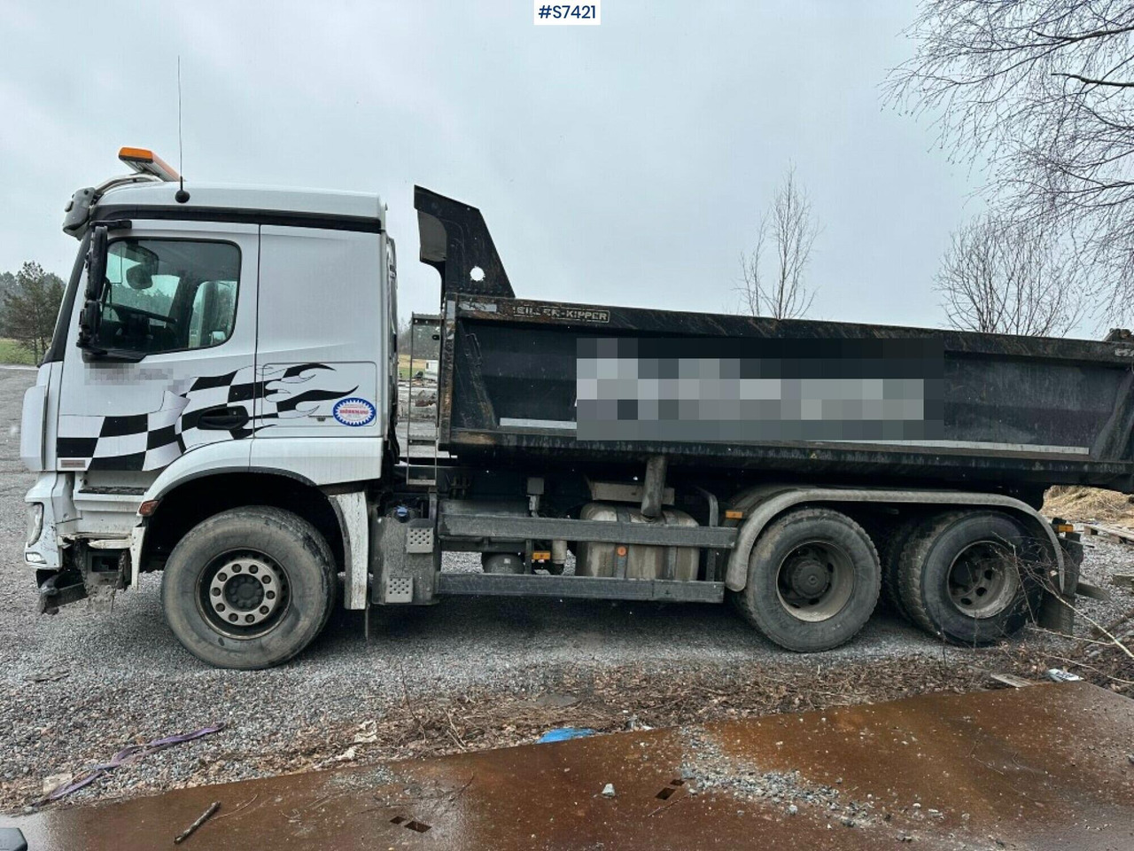 TIPPER TRUCK, MERCEDES-BENZ AROCS - Xe ben: hình 2 TIPPER TRUCK, MERCEDES-BENZ AROCS - Xe ben: hình 2