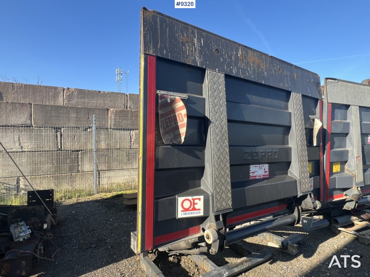 Tail lift Zepro Z2000-175MA - Nâng đuôi: hình 2 Tail lift Zepro Z2000-175MA - Nâng đuôi: hình 2