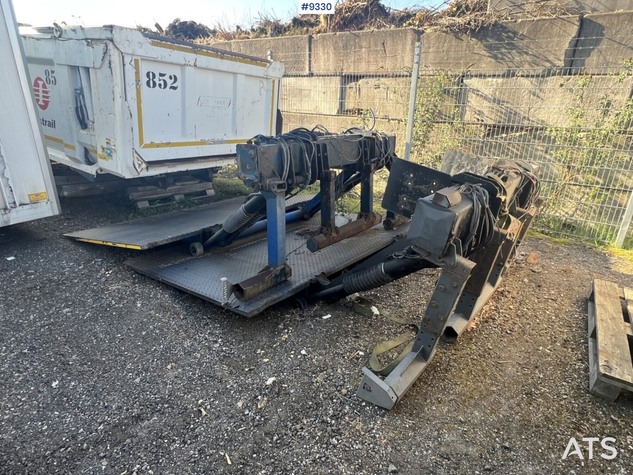 Tail lift Zepro Z2000-175MA - Nâng đuôi: hình 1 Tail lift Zepro Z2000-175MA - Nâng đuôi: hình 1