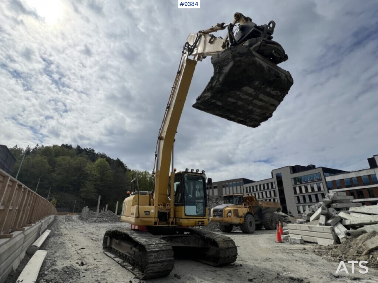 Máy xúc bánh xích Tracked excavator Komatsu PC210LC (VIDEO): hình 9