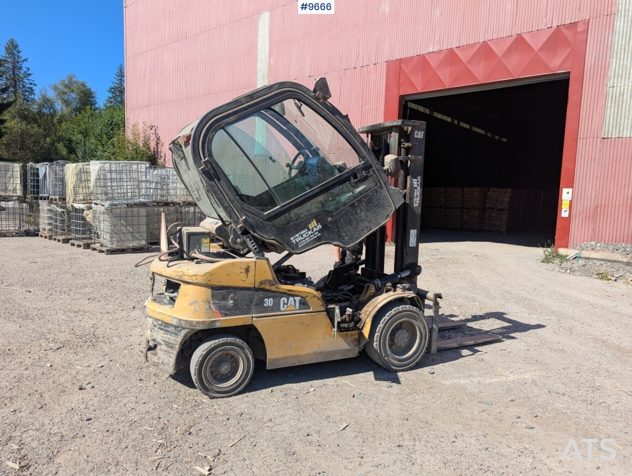 Truck CAT DP30N Defect (See Video) - Xe nâng diesel: hình 2 Truck CAT DP30N Defect (See Video) - Xe nâng diesel: hình 2