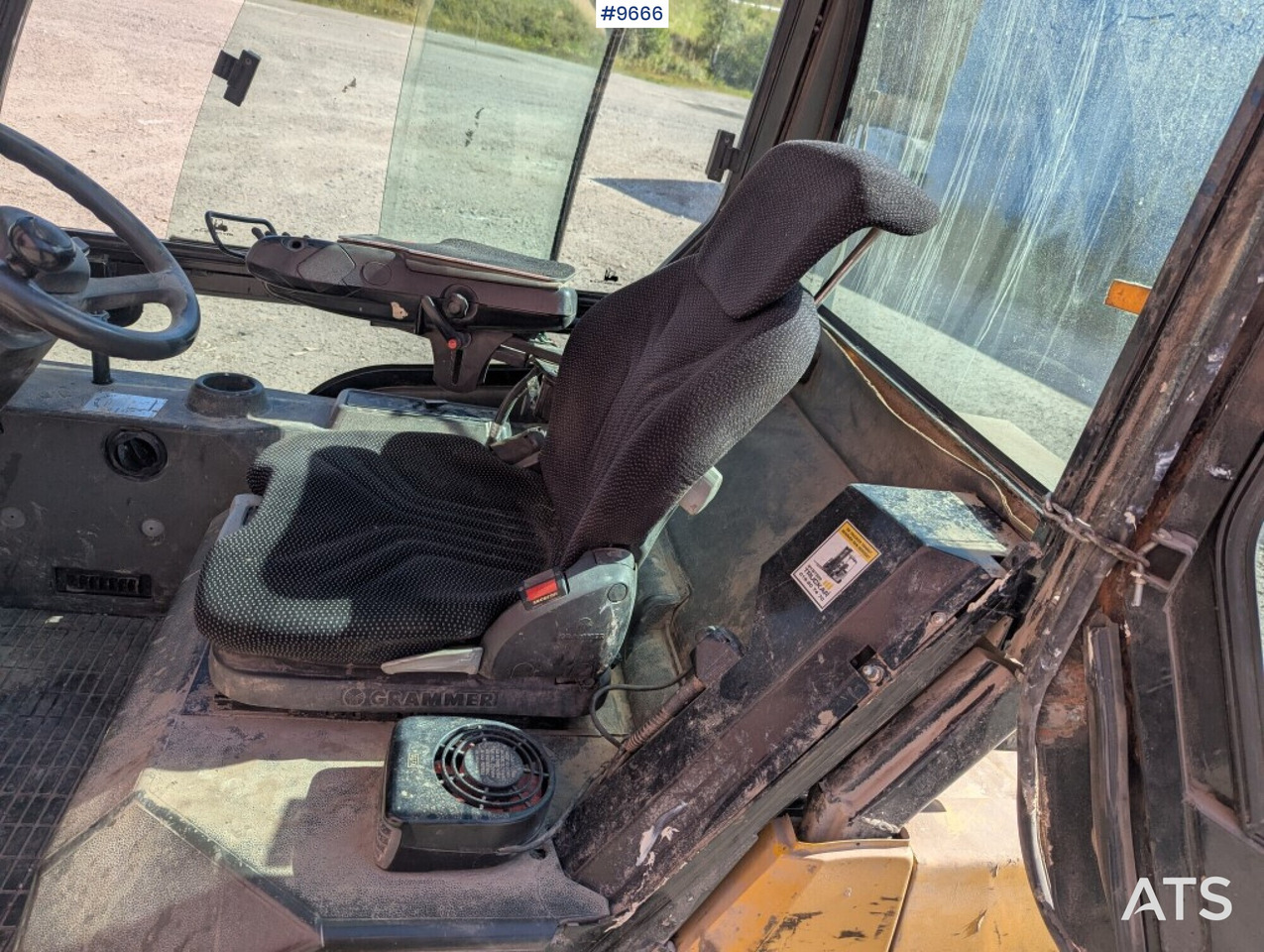 Truck CAT DP30N Defect (See Video) - Xe nâng diesel: hình 5 Truck CAT DP30N Defect (See Video) - Xe nâng diesel: hình 5