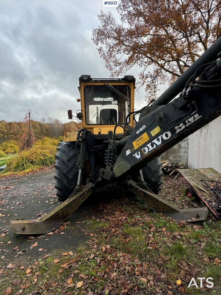 Volvo BM 646 Backhoe loader with 2 sets of tires. - Máy xúc trước múc sau: hình 3 Volvo BM 646 Backhoe loader with 2 sets of tires. - Máy xúc trước múc sau: hình 3