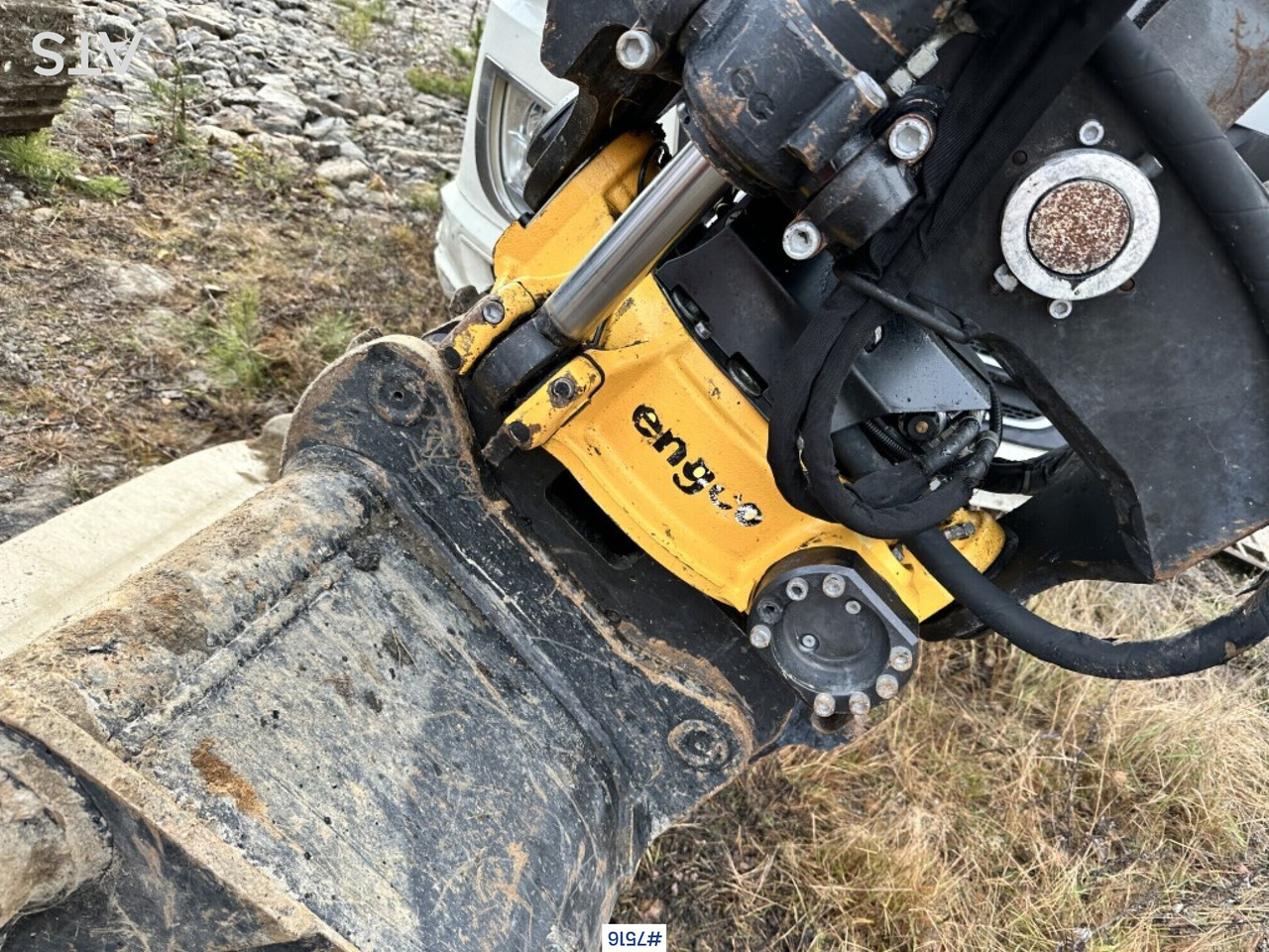 Volvo ECR145DL Crawler excavator with rotor and buckets - Máy xúc bánh xích: hình 3 Volvo ECR145DL Crawler excavator with rotor and buckets - Máy xúc bánh xích: hình 3