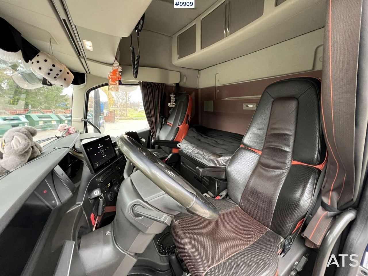 Volvo FH 64R Timber truck with crane and trailer - Xe chở gỗ, Xe cẩu tự hành: hình 5 Volvo FH 64R Timber truck with crane and trailer - Xe chở gỗ, Xe cẩu tự hành: hình 5