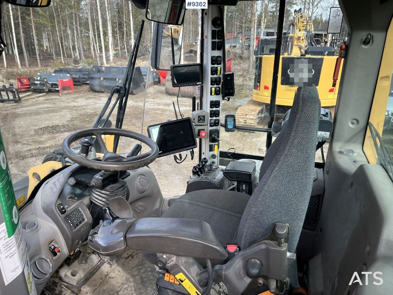 Volvo L90 F Wheel loader - Máy xúc lật bánh lốp: hình 5 Volvo L90 F Wheel loader - Máy xúc lật bánh lốp: hình 5