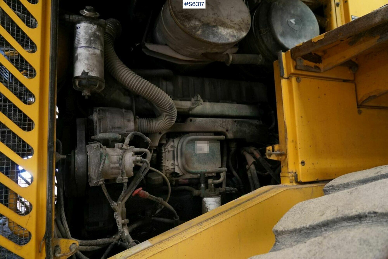 WHEEL LOADER VOLVO L220 E - Máy xúc lật bánh lốp: hình 4 WHEEL LOADER VOLVO L220 E - Máy xúc lật bánh lốp: hình 4