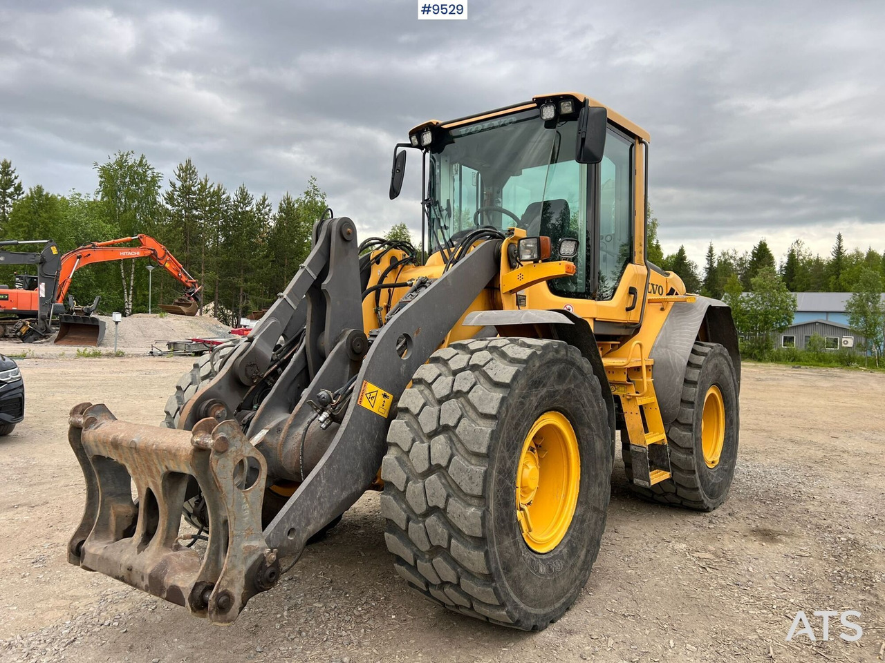 Wheel Loader Volvo L60F (SEE VIDEO) - Máy xúc lật bánh lốp: hình 2 Wheel Loader Volvo L60F (SEE VIDEO) - Máy xúc lật bánh lốp: hình 2