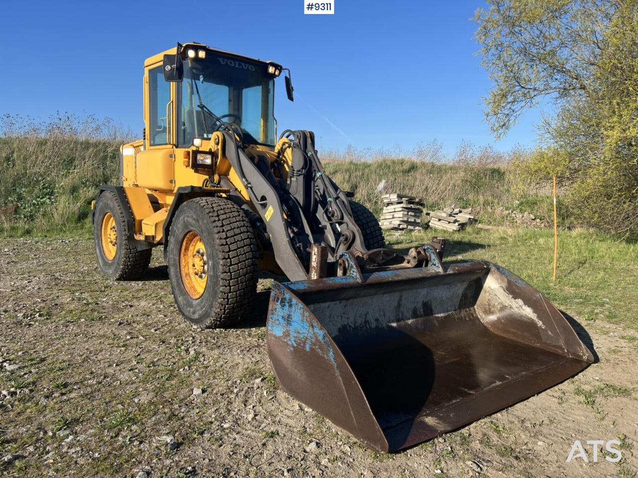 Wheel loader Volvo L50 D - Máy xúc lật bánh lốp: hình 1 Wheel loader Volvo L50 D - Máy xúc lật bánh lốp: hình 1