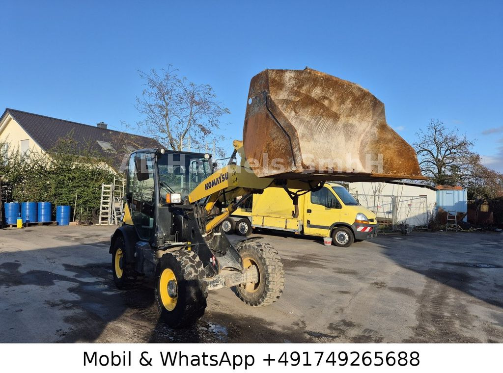 Komatsu WA70-7 *Schaufel-1,5m³/Gabel/Schnellwechsler - Máy xúc lật bánh lốp: hình 2 Komatsu WA70-7 *Schaufel-1,5m³/Gabel/Schnellwechsler - Máy xúc lật bánh lốp: hình 2