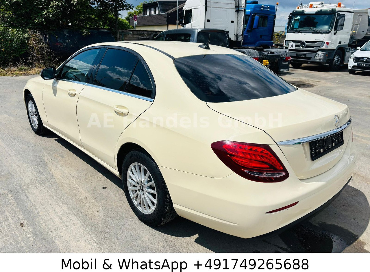 Mercedes-Benz E 220 d *Leder / Sitzheizung / Tempomat - Sedan: hình 5 Mercedes-Benz E 220 d *Leder / Sitzheizung / Tempomat - Sedan: hình 5